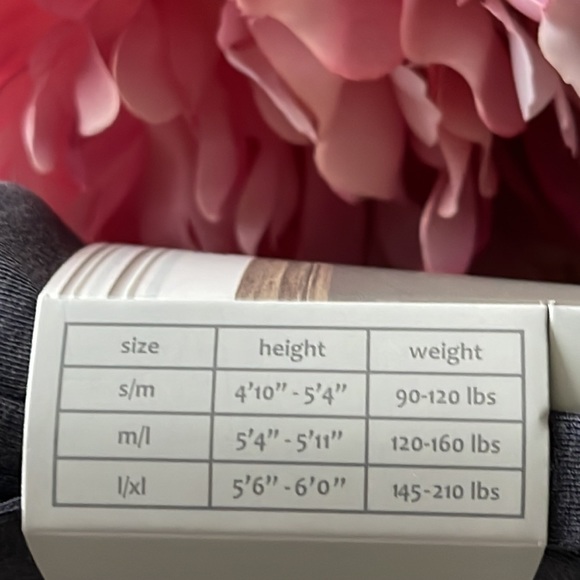 🆕LEMON CUT-OUT ACCENT CITY GIRL MESH LEGGINGS - Picture 9 of 10